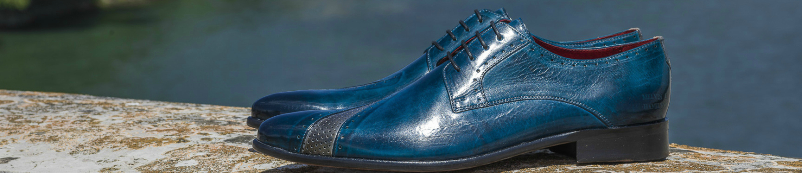 Derby shoes