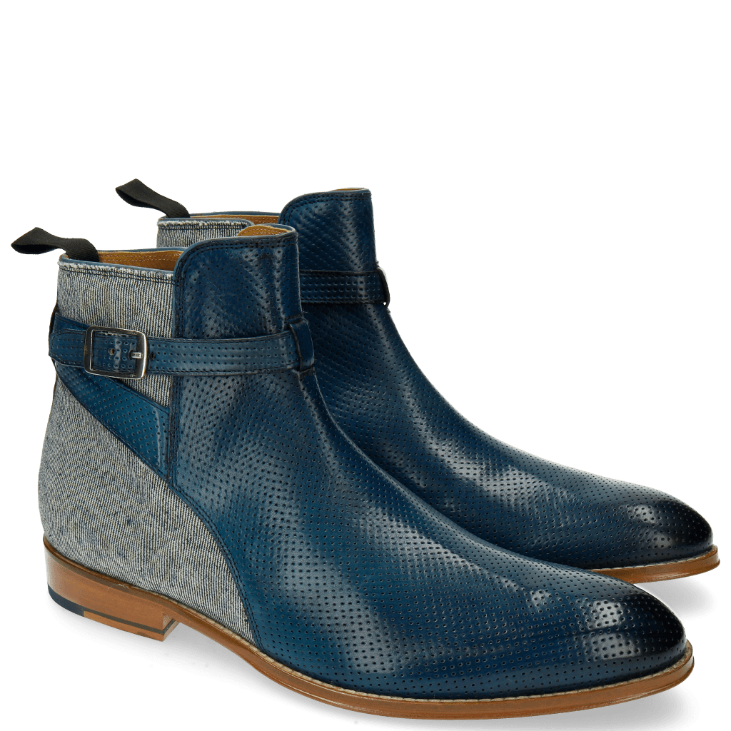 chelsea boots with blue jeans