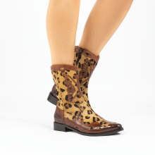Boots Marlin 63 Mid Brown Hairon Tanzania